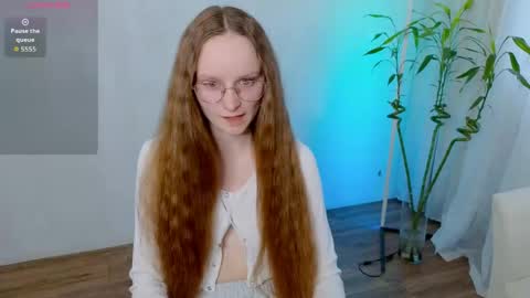 Snapshot of elidream chatting on 05-12-26, 10:56 Eli online show from 05-12-26, 10:56