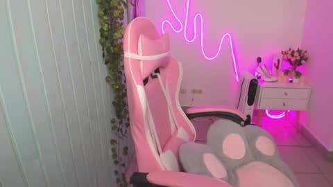 elieiza_xo online show from 11-26-25, 09:21