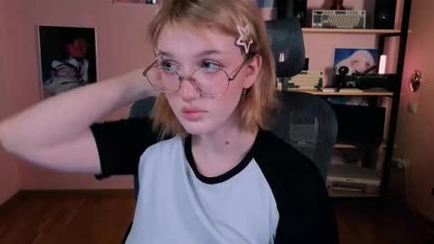 Ellie online show from 02-07-26, 05:33