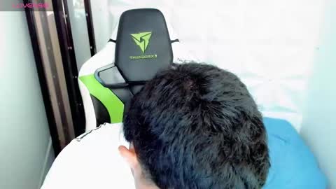 Snapshot of elii_797 chatting on 12-11-24, 04:09 bby-santy online show from 12-11-24, 04:09