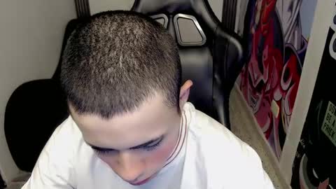 Snapshot of elii_797 chatting on 02-12-25, 12:33 bby-santy online show from 02-12-25, 12:33