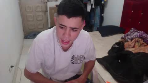 Snapshot of elii_797 chatting on 02-19-26, 05:09 bby-santy online show from 02-19-26, 05:09