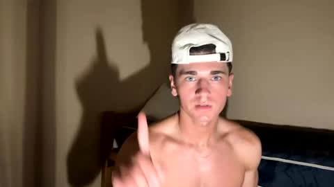 Snapshot of elijahkinky24 chatting on 06-10-26, 12:44 elijahkinky24 online show from 06-10-26, 12:44