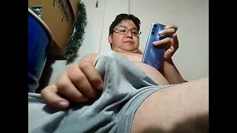 Snapshot of elimposstor chatting on 12-31-24, 01:57 elimposstor online show from 12-31-24, 01:57