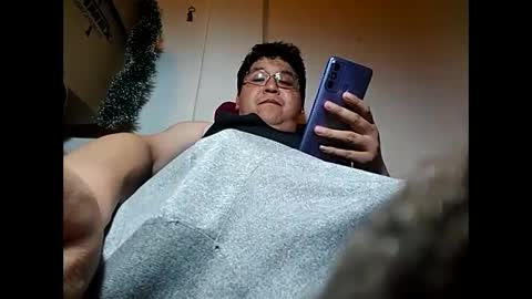 Snapshot of elimposstor chatting on 01-12-25, 12:01 elimposstor online show from 01-12-25, 12:01