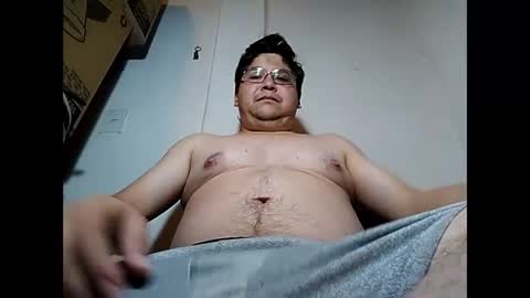 Snapshot of elimposstor chatting on 01-28-25, 12:11 elimposstor online show from 01-28-25, 12:11