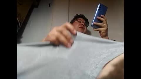 Snapshot of elimposstor chatting on 02-10-25, 12:08 elimposstor online show from 02-10-25, 12:08