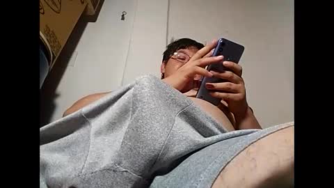 Snapshot of elimposstor chatting on 02-14-25, 06:45 elimposstor online show from 02-14-25, 06:45