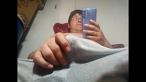 Snapshot of elimposstor chatting on 02-17-25, 12:10 elimposstor online show from 02-17-25, 12:10