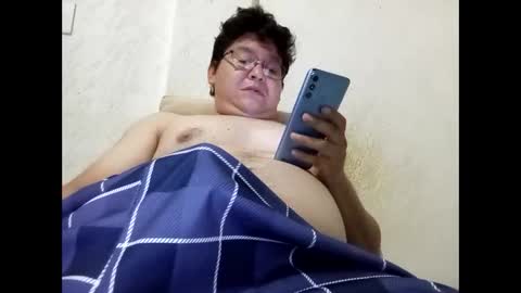 Snapshot of elimposstor chatting on 09-18-25, 02:08 elimposstor online show from 09-18-25, 02:08