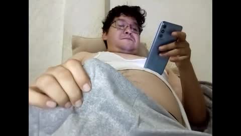 Snapshot of elimposstor chatting on 10-08-25, 02:36 elimposstor online show from 10-08-25, 02:36