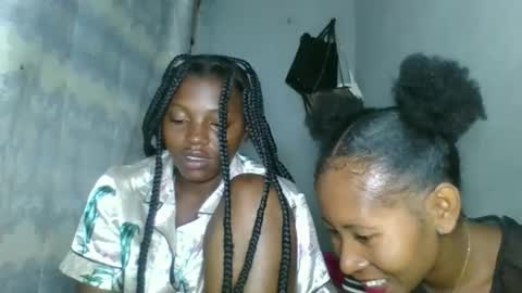 elina981 online show from 02-03-26, 06:22