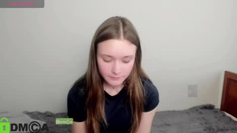 Snapshot of elina_x chatting on 06-01-26, 02:08 elina_x online show from 06-01-26, 02:08