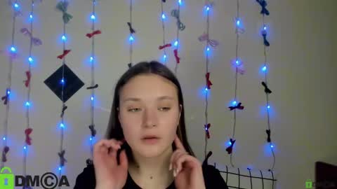 Snapshot of elina_x chatting on 06-03-26, 06:02 elina_x online show from 06-03-26, 06:02