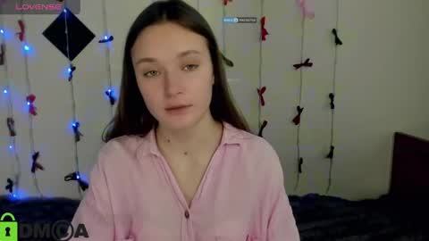 Snapshot of elina_x chatting on 06-04-26, 01:50 elina_x online show from 06-04-26, 01:50