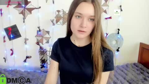 Snapshot of elina_x chatting on 06-10-26, 12:48 elina_x online show from 06-10-26, 12:48