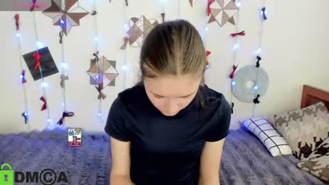 Snapshot of elina_x chatting on 06-13-26, 01:31 elina_x online show from 06-13-26, 01:31