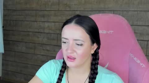 ElinaBellucci online show from 01-15-26, 05:12