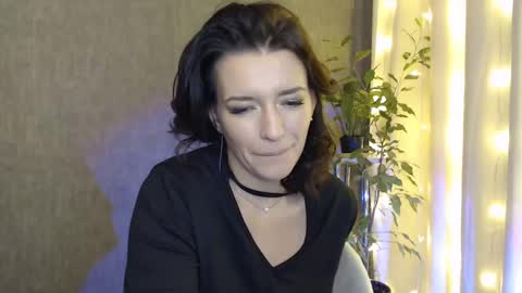 Snapshot of elinapretty chatting on 01-07-25, 02:42 Elina online show from 01-07-25, 02:42