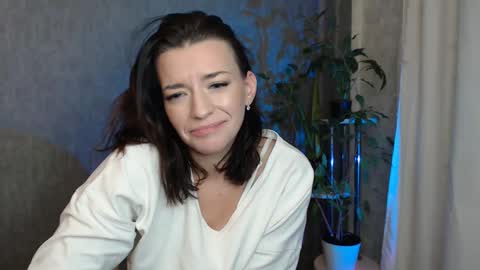 Snapshot of elinapretty chatting on 02-03-25, 03:09 Elina online show from 02-03-25, 03:09