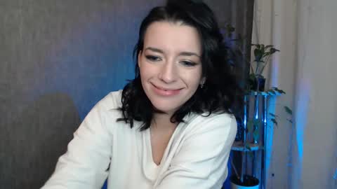 Snapshot of elinapretty chatting on 02-14-25, 02:50 Elina online show from 02-14-25, 02:50