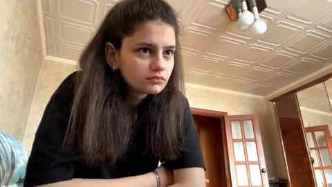 Snapshot of elindente chatting on 11-24-25, 06:24 Lola online show from 11-24-25, 06:24