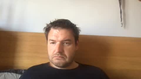 Snapshot of eliot26 chatting on 05-30-26, 10:45 e26 online show from 05-30-26, 10:45