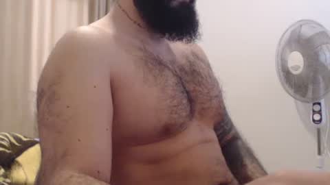 Snapshot of elis1992 chatting on 12-18-24, 10:51 elis online show from 12-18-24, 10:51