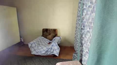 Snapshot of elis_gabbi chatting on 03-18-26, 02:15 Elis online show from 03-18-26, 02:15