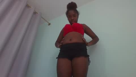 elisa821456 online show from 03-05-26, 11:39