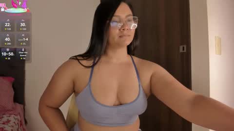      online show from 10-10-25, 04:33