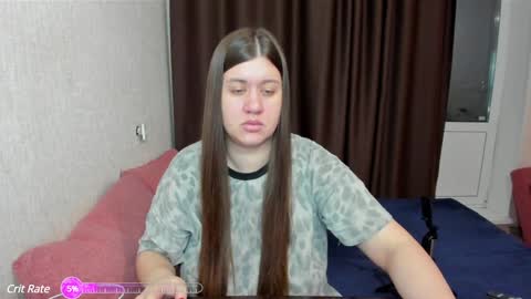 Snapshot of elisa_kollin chatting on 01-07-25, 11:05 Aletta Oushen online show from 01-07-25, 11:05