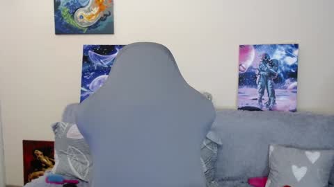 Snapshot of elisa_kollin chatting on 01-24-25, 02:30 Aletta Oushen online show from 01-24-25, 02:30