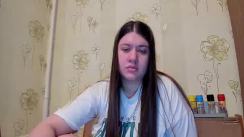 Snapshot of elisa_kollin chatting on 02-07-25, 01:43 Aletta Oushen online show from 02-07-25, 01:43