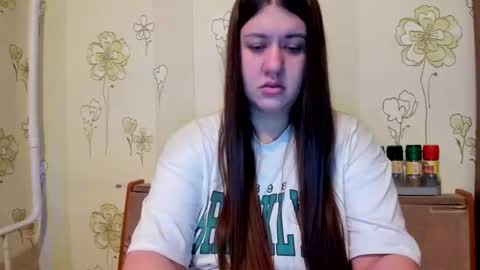 Snapshot of elisa_kollin chatting on 02-08-25, 02:27 Aletta Oushen online show from 02-08-25, 02:27