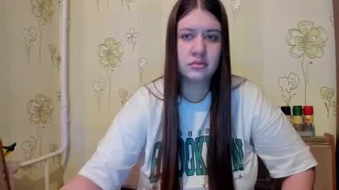 Snapshot of elisa_kollin chatting on 02-09-25, 01:46 Aletta Oushen online show from 02-09-25, 01:46