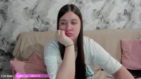 Snapshot of elisa_kollin chatting on 02-11-25, 05:40 Aletta Oushen online show from 02-11-25, 05:40