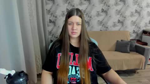 Snapshot of elisa_kollin chatting on 10-07-25, 12:24 Aletta Oushen online show from 10-07-25, 12:24