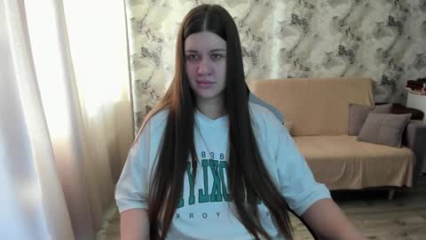 Snapshot of elisa_kollin chatting on 10-17-25, 10:18 Aletta Oushen online show from 10-17-25, 10:18