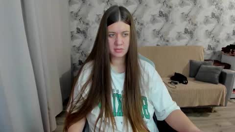 Snapshot of elisa_kollin chatting on 10-23-25, 11:31 Aletta Oushen online show from 10-23-25, 11:31