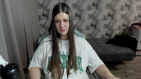 Aletta Oushen online show from 02-24-26, 12:36