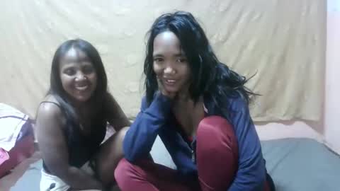 Snapshot of elisabet88 chatting on 09-15-25, 01:38 elisabet88 online show from 09-15-25, 01:38