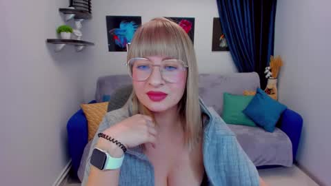 Elisabeth online show from 12-29-24, 01:49