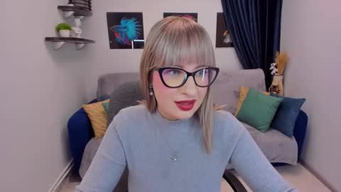 Elisabeth online show from 01-01-25, 02:52