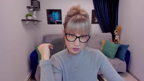 Elisabeth online show from 01-03-25, 04:37