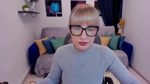 Elisabeth online show from 01-12-25, 02:30