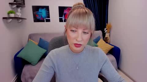 Elisabeth online show from 01-19-25, 06:32