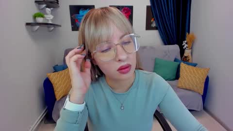 Elisabeth online show from 01-29-25, 11:41