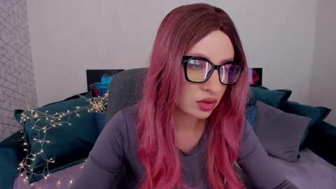 Elisabeth online show from 02-13-25, 11:39