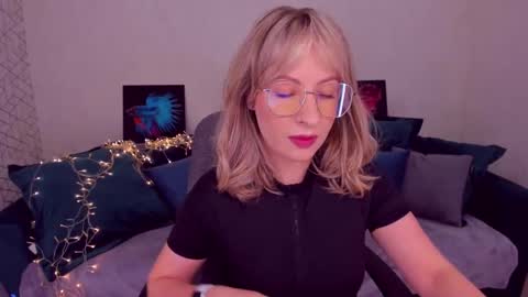 Elisabeth online show from 02-17-25, 05:32